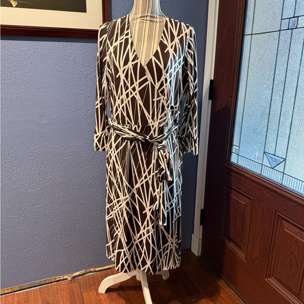 Calvin Klein Long Sleeve Brown and White Dress